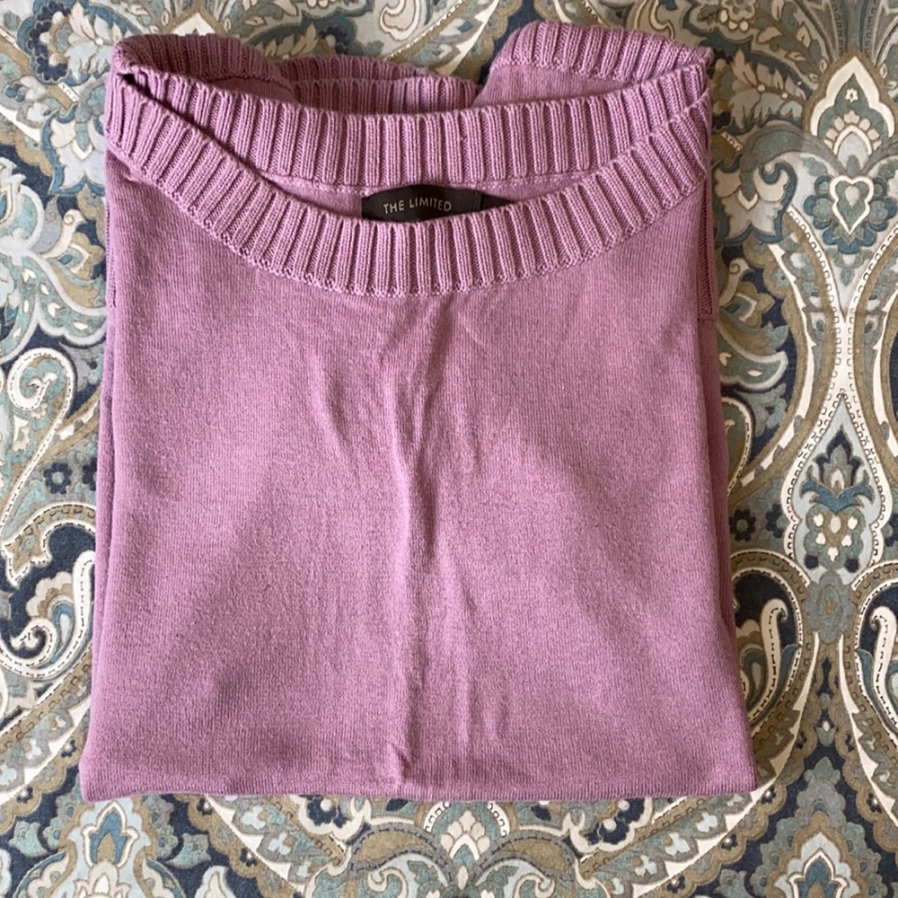 Light Pink/Purple Short Sleeved Sweater